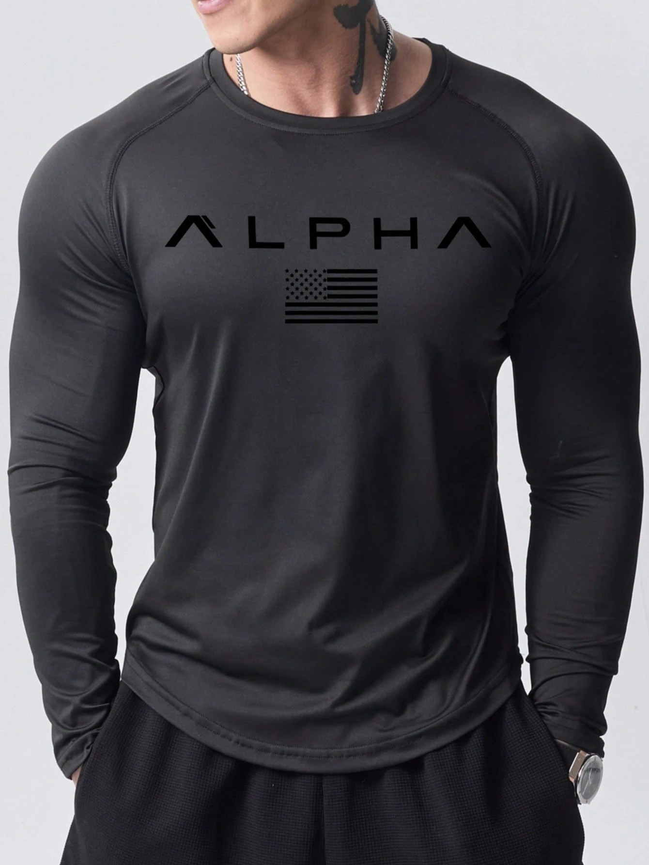Street Fashion Casual - New men's long-sleeved T-shirt for Spring
