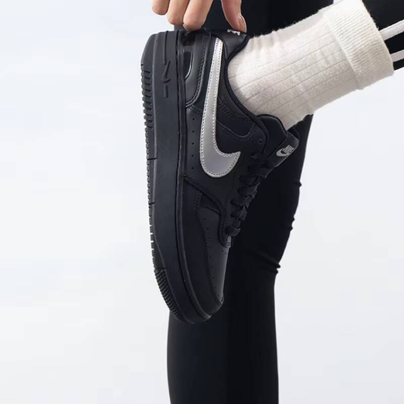 Hot 2026 Nike Women Gamma Forc - огляд і ціна Street Fashion Nike