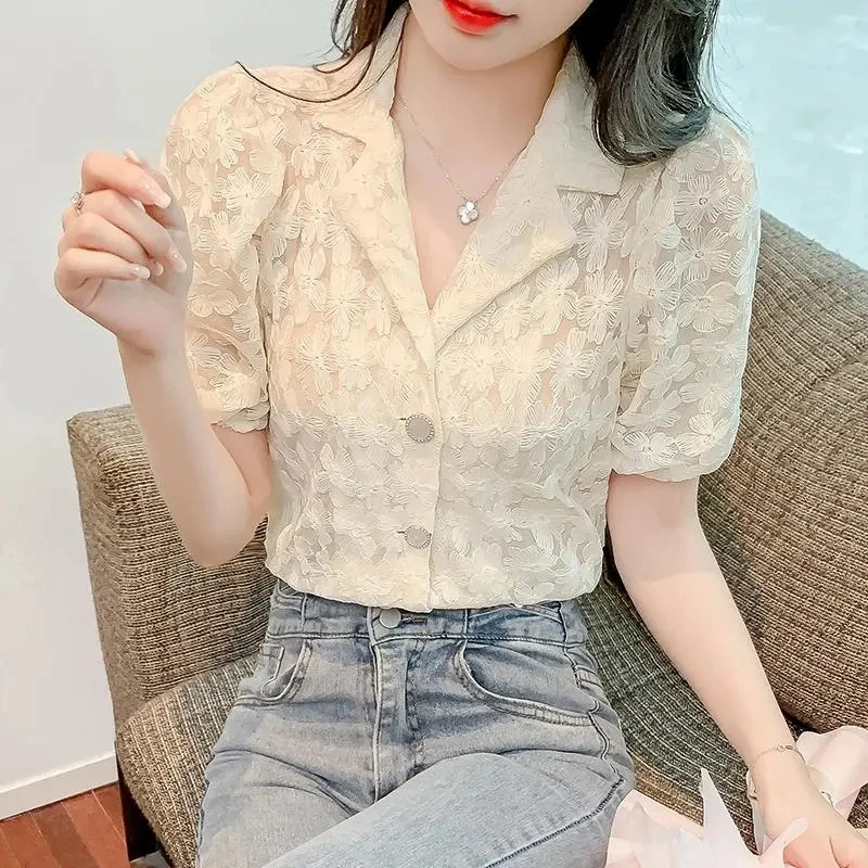 Elegant Hollow Out Lace Blouse - огляд і ціна Street Fashion Korea